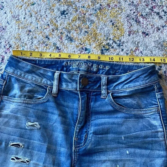 American Eagle hi-rise jegging crop, super stretch, distressed. Women’s size 6 - Picture 4 of 15
